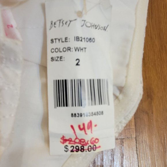 Betsy Johnson White Dress never worn - Picture 8 of 9